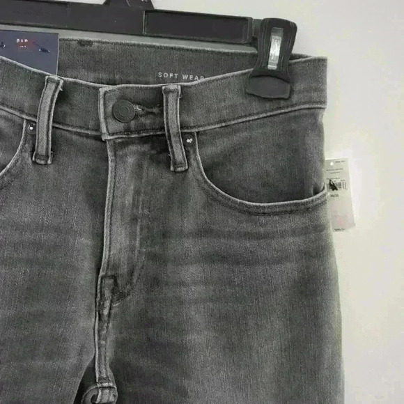 GAP | Men's Faded Black Straight Leg Soft Wear Comfort Stretch Jeans - Picture 2 of 5